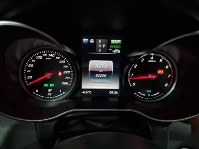 Mercedes-Benz GLC-Class 2019, 83000 км, за 18051.73 USD - фото 7