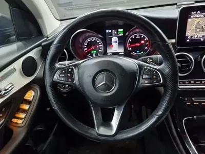 Mercedes-Benz GLC-Class 2019, 83000 км, за 18051.73 USD - фото 8