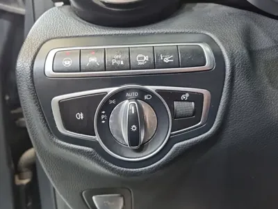 Mercedes-Benz GLC-Class 2019, 83000 км, за 18051.73 USD - фото 13