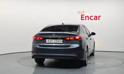 Hyundai Avante 2018, 113123 км, за 5542.55 USD