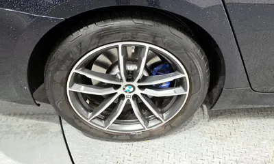 BMW 5-Series 2023, 41151 км, за 25827.79 USD