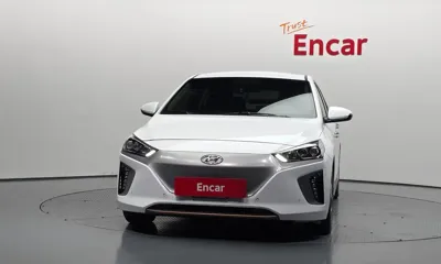 Hyundai Ioniq 2017, 110119 км, за 7085.74 USD