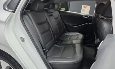 Hyundai Ioniq 2017, 110119 км, за 7085.74 USD - фото 12