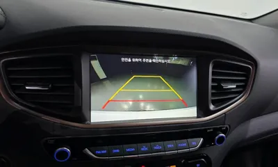 Hyundai Ioniq 2017, 110119 км, за 7085.74 USD - фото 15