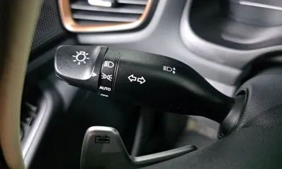 Hyundai Ioniq 2017, 110119 км, за 7085.74 USD - фото 18