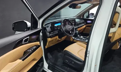 Kia Canival 2023, 35499 км, за 24314.5 USD - фото 11
