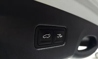 Kia Canival 2023, 35499 км, за 24314.5 USD - фото 20
