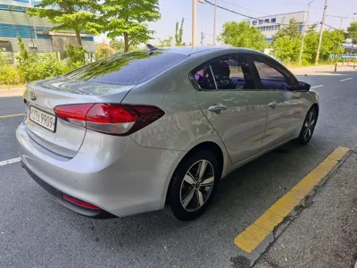 Kia K3 2018, 155000 км, за 5120.13 USD