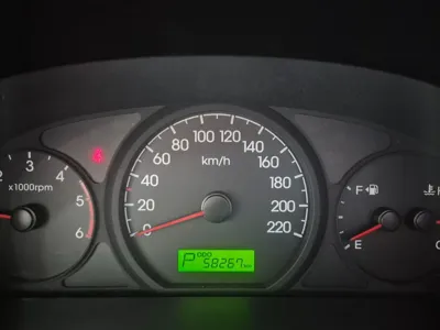 Hyundai Starex 2009, 58000 км, за 5629.13 USD