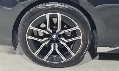 BMW 7-Series 2024, 61914 км, за 56677.55 USD