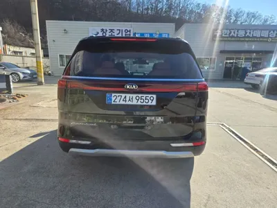 Kia Canival 2021, 186867 км, за 10831.04 USD