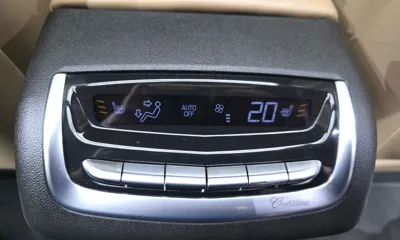 Cadillac XT6 2021, 60826 км, за 25561.4 USD - фото 29