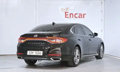 Hyundai Grandeur 2018, 71851 км, за 10927.14 USD