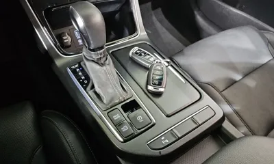 Hyundai Grandeur 2018, 71851 км, за 10927.14 USD - фото 9