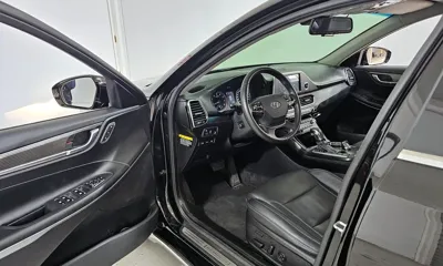 Hyundai Grandeur 2018, 71851 км, за 10927.14 USD - фото 11