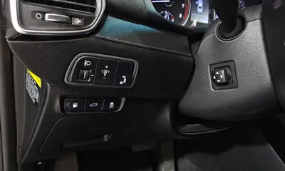 Hyundai Grandeur 2018, 71851 км, за 10927.14 USD - фото 16