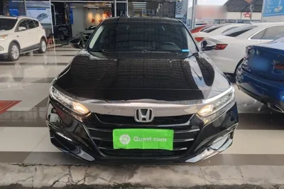 Honda Accord 2018, 72400 км, за 14354 USD