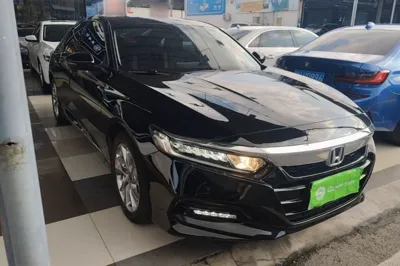 Honda Accord 2018, 72400 км, за 14354 USD
