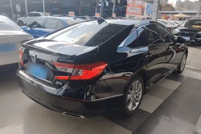 Honda Accord 2018, 72400 км, за 14354 USD - фото 6