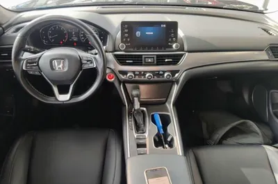 Honda Accord 2018, 72400 км, за 14354 USD - фото 12