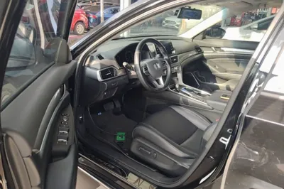 Honda Accord 2018, 72400 км, за 14354 USD - фото 18