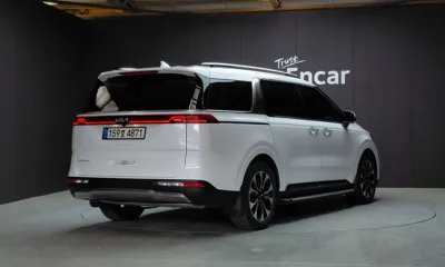 Kia Canival 2023, 76905 км, за 17239.15 USD