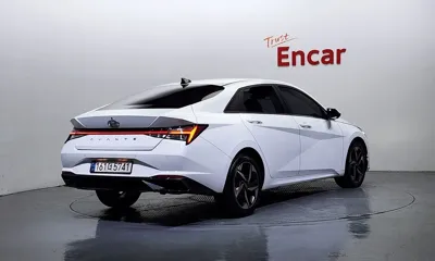 Hyundai Avante 2021, 82087 км, за 10769.74 USD