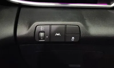 Hyundai Avante 2021, 82087 км, за 10769.74 USD - фото 14