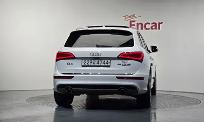 Audi Q5 2015, 156247 км, за 9142.33 USD