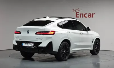 BMW X4 2025, 5219 км, за 53420.22 USD