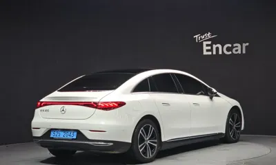 Mercedes-Benz EQE 2023, 26726 км, за 33828.15 USD