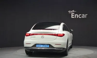 Mercedes-Benz EQE 2023, 26726 км, за 33828.15 USD
