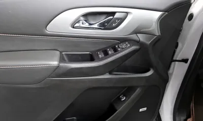 ChevroletGMDaewoo Traverse 2020, 89328 км, за 13071.46 USD - фото 13