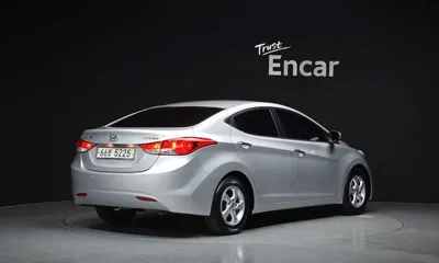 Hyundai Avante 2012, 81711 км, за 3122.56 USD