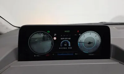 Hyundai Staria 2022, 108389 км, за 19377.29 USD - фото 8