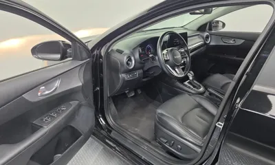 Kia K3 2022, 57382 км, за 10774.73 USD - фото 10