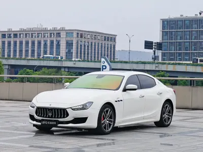 Maserati Ghibli · 2022 год