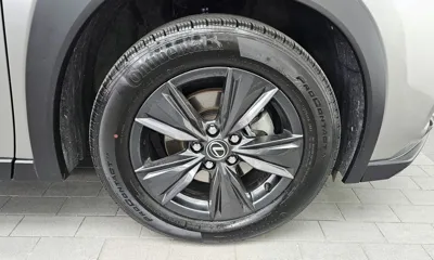 Lexus UX 2025, 22550 км, за 22427.35 USD