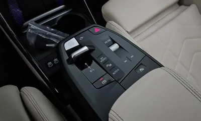 BMW 2-Series 2025, 7564 км, за 23959.56 USD - фото 9