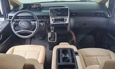 Hyundai Staria 2022, 12767 км, за 16807.83 USD - фото 7