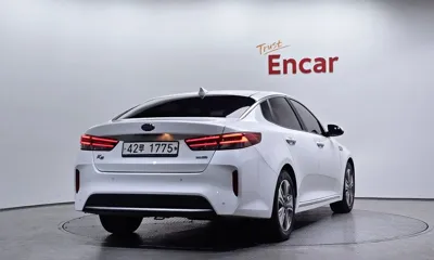 Kia K5 2017, 189948 км, за 5529.54 USD