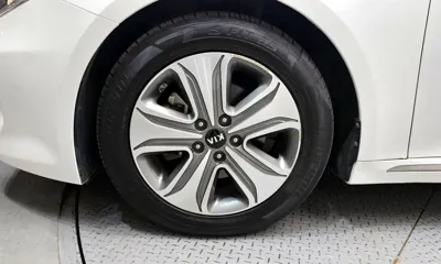 Kia K5 2017, 189948 км, за 5529.54 USD