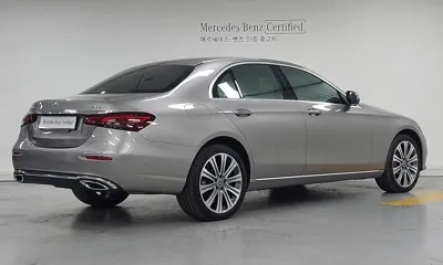 Mercedes-Benz E-Class 2023, 26343 км, за 33543.51 USD