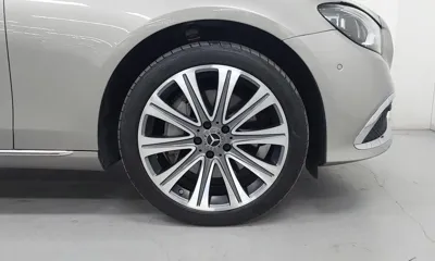 Mercedes-Benz E-Class 2023, 26343 км, за 33543.51 USD