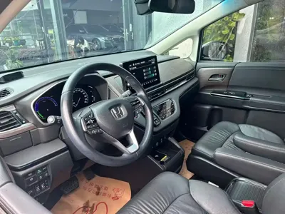 Honda Odyssey 2022, 38000 км, за 24101.95 USD - фото 9