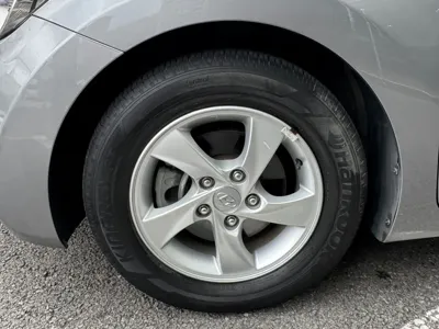 Hyundai Avante 2012, 43050 км, за 3060.49 USD