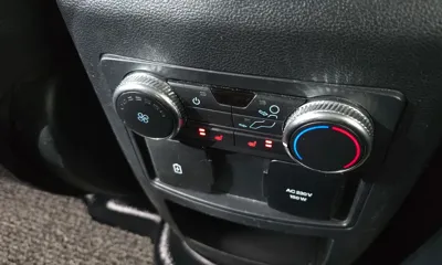 Ford Explorer 2020, 77188 км, за 16511.4 USD - фото 18