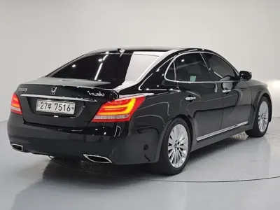 Hyundai Equus 2015, 114793 км, за 9706.85 USD