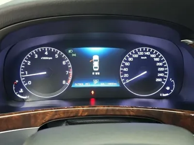 Hyundai Equus 2015, 114793 км, за 9706.85 USD - фото 6