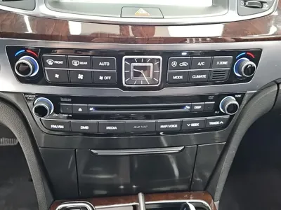 Hyundai Equus 2015, 114793 км, за 9706.85 USD - фото 10